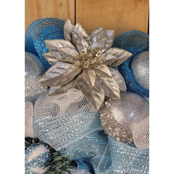 Blue Ice Festive Christmas Wreath, sml (18' to 23'), No.1 - Picture 3 of 7